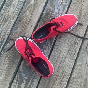 Airwalk red skate sneakers 8.5